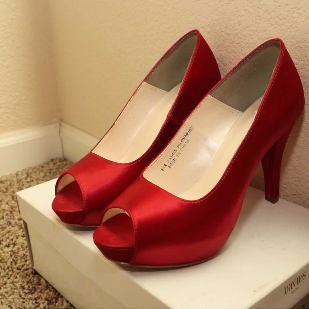 Red pumps